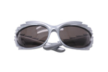 Load image into Gallery viewer, 新品同様 Balenciaga バレンシアガ スパイクサングラス シルバー R320013240 美品 中古 53183