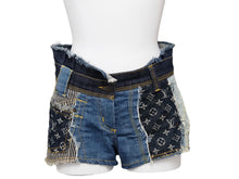 Load image into Gallery viewer, LOUIS VUITTON ルイヴィトン ショートパンツ デニムパッチワーク RW071B WKPA37CF7 ブルー サイズ34 美品 中古 53184