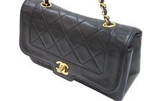 Load image into Gallery viewer, CHANEL シャネル マトラッセ シングルフラップチェーンショルダーバッグ 2番台 ラムスキン 22cm 変形 ブラック ゴールド金具 53190