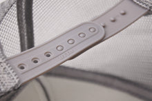 Load image into Gallery viewer, 新品未使用品 KAPITAL キャピタル キャップ EK-1453 DENIM REPAIR SERVICEpt デニム再構築 トラックCAP ブルー グレー 中古 53273
