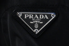 Load image into Gallery viewer, PRADA プラダ 半袖シャツ ワンピース RE-NYLON ブラック ナイロン サイズ36 230619 シルバー金具 美品 中古 53291