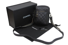 Load image into Gallery viewer, 極美品 CHANEL シャネル ショルダーバッグ マトラッセ チェーンショルダー 22番台 ブラック レザー ガンメタリック金具 中古 53297
