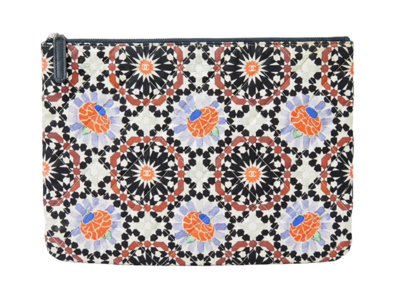 CHANEL シャネル キルティング クラッチバッグ ノベルティ 2014 クリスマス限定 20番台 ナイロンキャンバス 美品 中古 53335