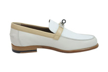 Load image into Gallery viewer, 極美品 HERMES エルメス 靴 シューズ ローファー ケリー金具 デスタン ホワイト ベージュ レザー 35 1/2 シルバー金具 中古 53342