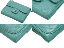 Load image into Gallery viewer, CHANEL シャネル 財布 チェーンウォレット マトラッセ 27番台 ココマーク グリーン レザー ゴールド金具 美品 中古 53362