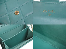 Load image into Gallery viewer, CHANEL シャネル 財布 チェーンウォレット マトラッセ 27番台 ココマーク グリーン レザー ゴールド金具 美品 中古 53362