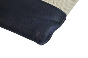 BALENCIAGA バレンシアガ クラッチバッグ ハンドバッグ 420407 4081 C 538735 キャンバスレザー ネイビー ベージュ 中古 53400