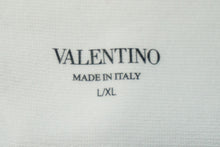 Load image into Gallery viewer, 新品未使用 VALENTINO ヴァレンティノ 靴下 ロゴ インターシャ ソックス ホワイト ブラック XV3KI01D860 中古 53499
