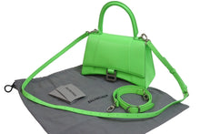 Load image into Gallery viewer, BALENCIAGA バレンシアガ アワーグラスSS ショルダーバッグ ハンドバッグ 2WAYバッグ レザー グリーン シルバー 美品 中古 53529