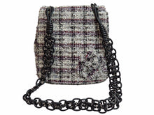 Load image into Gallery viewer, CHANEL シャネル ショルダーバッグ チェーンショルダー 10番台 2005年 ツイード グレー カメリア 美品 中古 53547
