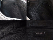Load image into Gallery viewer, CHANEL シャネル ショルダーバッグ チェーンショルダー 10番台 2005年 ツイード グレー カメリア 美品 中古 53547