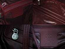 Load image into Gallery viewer, CHANEL シャネル ロゴ ボア リュック アイボリー マルチ バックパック 鞄 ココマーク シルバー金具 28番台 美品 中古 53550