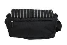 Load image into Gallery viewer, CHANEL シャネル スポーツライン ナイロン ショルダーバッグ 10番台 ブラック ココマーク ロゴ 鞄 美品 中古 53567