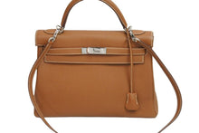 Load image into Gallery viewer, HERMES エルメス ケリー32 ブラウン トゴ ゴールド シルバー金具 □H刻印 内縫い 美品 中古 53570