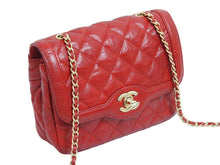 Load image into Gallery viewer, CHANEL シャネル マトラッセ チェーン ショルダーバッグ キャビアスキン 21番台 レッド ココマーク ゴールド金具 美品 中古 53636