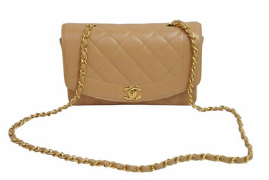 極美品 シャネル CHANEL 22cm ショルダーバッグ キャビアスキン ココマーク ダイアナ マトラッセ チェーン 中古 53644