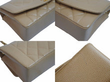 Load image into Gallery viewer, 極美品 シャネル CHANEL 22cm ショルダーバッグ キャビアスキン ココマーク ダイアナ マトラッセ チェーン 中古 53644