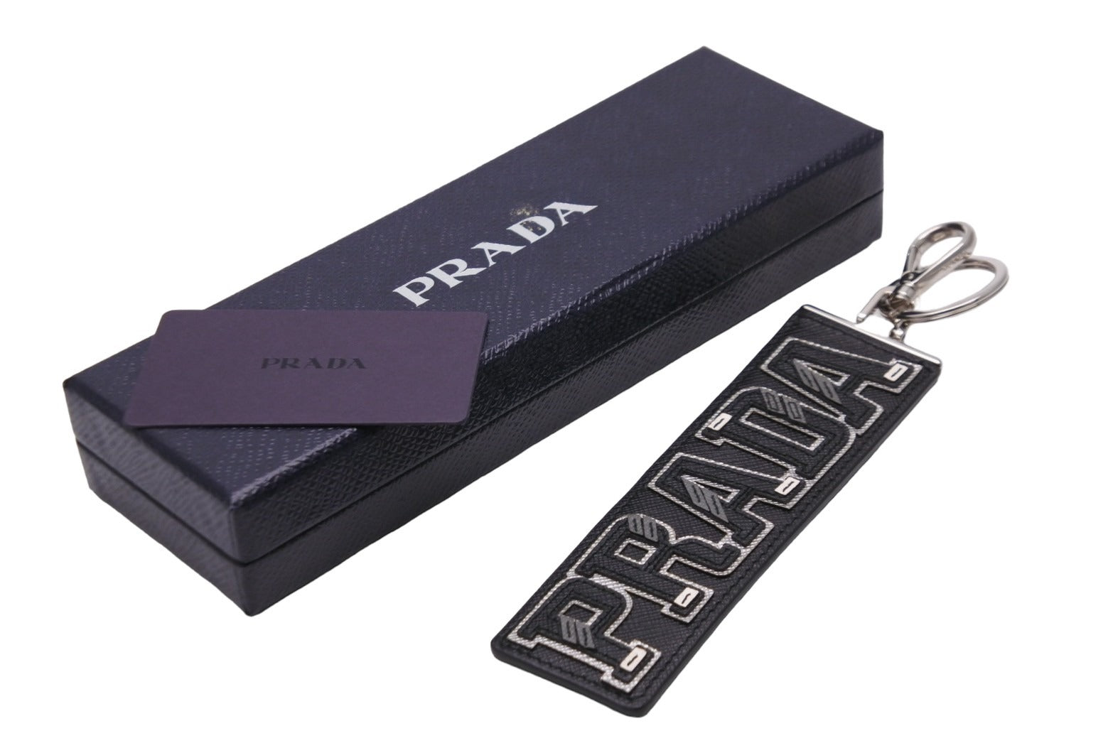 プラダ PRADA サフィアーノレザー 三角プレート 箱付 キーリング ブラック WEB限定価格】プラダ PRADA サフィアーノレザー ロゴプレート