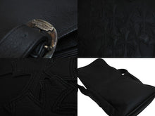 Load image into Gallery viewer, 極美品 CHROME HEARTS クロムハーツ ショルダーバッグ セメタリークロスパッチ メールバック レザー 中古 53772