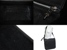 Load image into Gallery viewer, 極美品 CHROME HEARTS クロムハーツ ショルダーバッグ セメタリークロスパッチ メールバック レザー 中古 53772