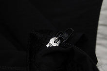 Load image into Gallery viewer, 極美品 BALENCIAGA バレンシアガ 22SS サイドライントラックパンツ ナイロン 681254 ブラック ホワイト サイズM 中古 53787