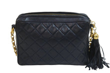 Load image into Gallery viewer, CHANEL シャネル ココマーク チェーンショルダーバッグ 斜めがけバッグ 5番台 ラムスキン ネイビー ゴールド金具 美品 中古 53792
