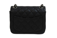 Load image into Gallery viewer, CHANEL シャネル ミニマトラッセ ココマーク ショルダーバッグ 13番台 キャビアスキン ブラック シルバー金具 美品 中古 50803