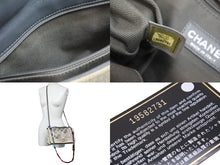Load image into Gallery viewer, 名作 CHANEL シャネル マトラッセ チェーン ショルダーバッグ アクト2 キャンバス グレー 19番台 ペンキ 美品 中古 53833