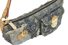 Load image into Gallery viewer, LOUISVUITTON ルイヴィトン パウチィ ワンショルダーバッグ パッチワーク M95383 VI1067 モノグラムデニム グレー 美品 中古 53893