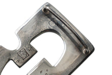 Load image into Gallery viewer, HERMES エルメス Tuareg トゥアレグ ベルトバックル 手彫り彫刻 小物 装飾品 Ag925 シルバー 美品 中古 53974