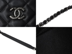 極美品 CHANEL シャネル 2WAYハンドバッグ ミニボストン ココマーク キャビアスキン 23番台 ブラック シルバー金具 中古 53979