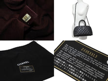 Load image into Gallery viewer, 極美品 CHANEL シャネル 2WAYハンドバッグ ミニボストン ココマーク キャビアスキン 23番台 ブラック シルバー金具 中古 53979