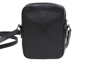 LOUIS VUITTON ルイヴィトン ショルダーバッグ モノグラムシャドウ ダヌーヴPM M44972 ブラック 良品 中古 54032