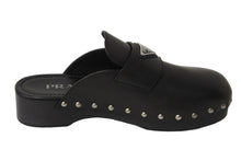 Load image into Gallery viewer, PRADA プラダ サンダル スタッズ クロッグシューズ トライアングルロゴプレート サイズ5 2Z2993 シルバー金具 美品 54069