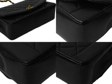 Load image into Gallery viewer, CHANEL シャネル ダイアナマトラッセ25 ショルダーバッグ 2番台 ラムスキン ブラック ゴールド金具 美品 中古 54125