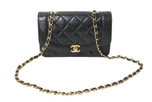 Load image into Gallery viewer, CHANEL シャネル ショルダーバッグ ダイアナ22 マトラッセ チェーン ヴィンテージ 2番台 ブラック ゴールド金具 美品 中古 54129