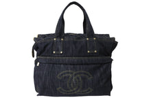 Load image into Gallery viewer, CHANEL シャネル トートバッグ ココマーク スパークリングデニム 10番台 2005年 ブルー デニム シルバー金具 美品 中古 54140