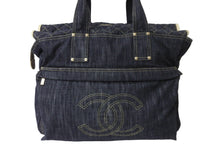 Load image into Gallery viewer, CHANEL シャネル トートバッグ ココマーク スパークリングデニム 10番台 2005年 ブルー デニム シルバー金具 美品 中古 54140