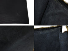 Load image into Gallery viewer, 極美品 LOUIS VUITTON ルイ・ヴィトン ハンドバッグ ポシェット・アクセソワール エピ M52942 ブラック ゴールド金具 中古 54152