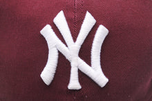 Load image into Gallery viewer, GUCCI グッチ NY YANKEES ニューヨークヤンキース キャップ 538565 ベースボールキャップバタフライ ワインレッド 良品 中古 54229
