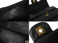 Load image into Gallery viewer, CHANEL シャネル マトラッセ25 ショルダーバッグ ダブルフラップ 2番台 ラムスキン ブラック ゴールド金具 美品 中古 54277
