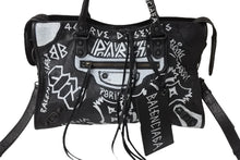 Load image into Gallery viewer, BALENCIAGA バレンシアガ トートバッグ グラフィティ クラシックシティ ミディアム 505550.Y.535269 シルバー金具 美品 中古 54297