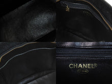 Load image into Gallery viewer, CHANEL シャネル 復刻トート 7番台 ハンドバッグ ココマーク キャビアスキン ブラック ゴールド金具 美品 中古 54298