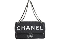 Load image into Gallery viewer, CHANEL シャネル ショルダーバッグ マトラッセ ロゴバッグ 2way チェーン ショルダーバッグ 11番台 シルバー金具 美品 中古 54399