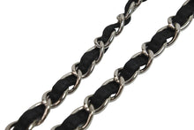 Load image into Gallery viewer, CHANEL シャネル ショルダーバッグ マトラッセ ロゴバッグ 2way チェーン ショルダーバッグ 11番台 シルバー金具 美品 中古 54399