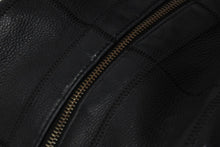 Load image into Gallery viewer, CHANEL シャネル チョコバー ハンドバッグ ミニボストンバッグ 8番台 A24184 ラムスキン ブラック シルバー 美品 中古 54400