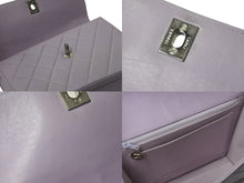 Load image into Gallery viewer, CHANEL シャネル マトラッセ ショルダーバッグ ココマーク 4番台 ラムスキン パープル シルバー金具 美品 中古 54401