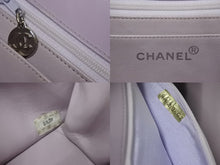Load image into Gallery viewer, CHANEL シャネル マトラッセ ショルダーバッグ ココマーク 4番台 ラムスキン パープル シルバー金具 美品 中古 54401