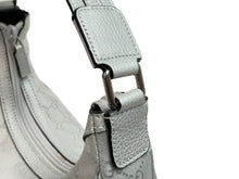 Load image into Gallery viewer, GUCCI グッチ ハンドバッグ ワンショルダーバッグ GGスプリーム 263757 524947 シルバー レザー GGキャンバス 美品 中古 54420