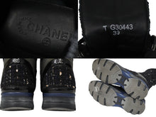 Load image into Gallery viewer, CHANEL シャネル ロングブーツ ラウンドトゥ ココマーク G30443 ツイード レザー 39 ブラック シルバー 美品 中古 54582